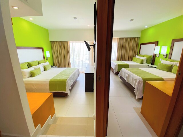 カンクンベイオールインクルーシブホテル