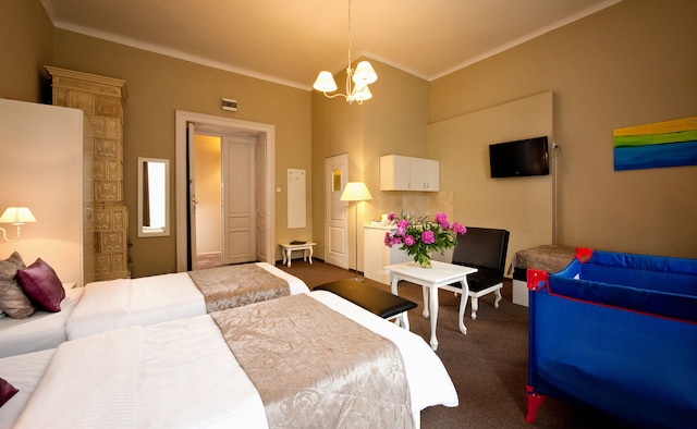 レオン アパートホテル