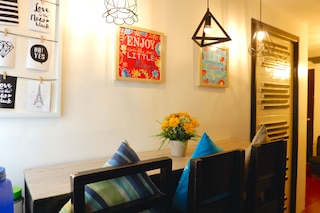 アワ オーサム ホステル