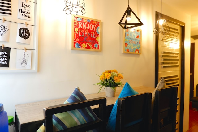 アワ オーサム ホステル