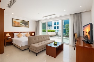 ホワイト ロータス ホテル サイゴン