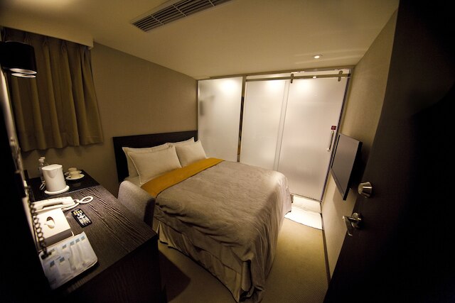 E ハウス ホテル (易屋網)