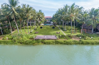 エメラルドホイアンリバーサイドリゾート