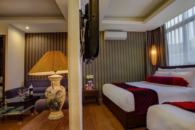 ゴールデン アート ホテル