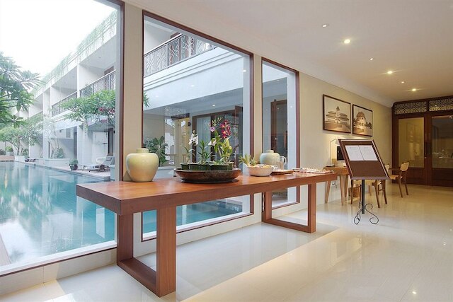 スミニャック ラグーン オール スイーツ ホテル