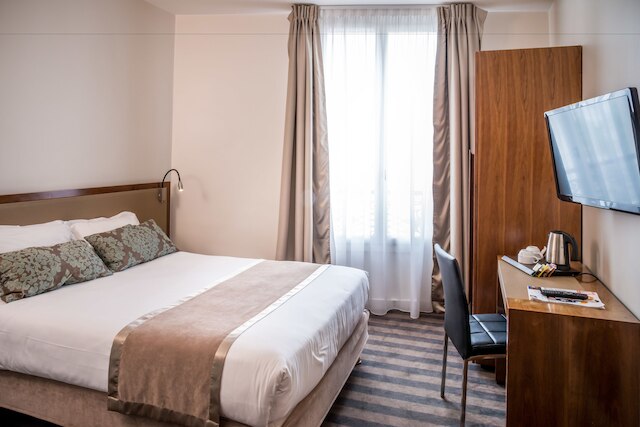 アート ホテル エッフェル