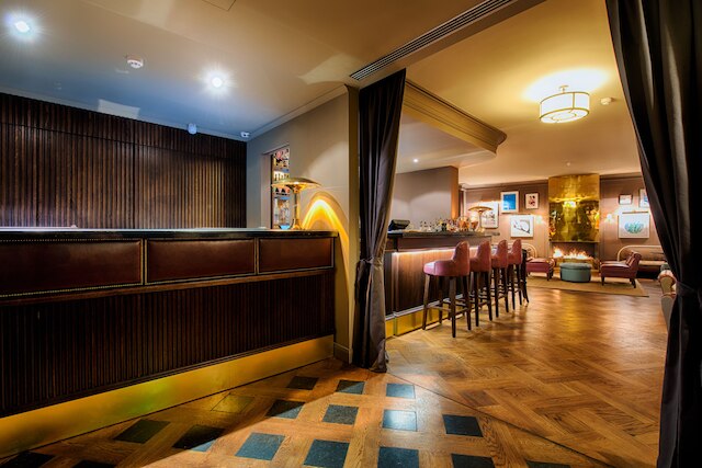 モンドリアン スイーツ ベルリン チェックポイント チャーリー