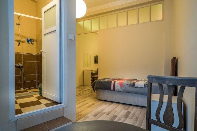 エレンレル ホステル & ホテル