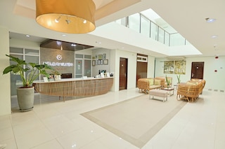 ホリデー スイーツ ビジネス ディストリクト (エンパイア スイーツ ホテル)