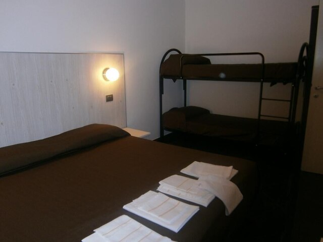 ダリンジェニェーリ