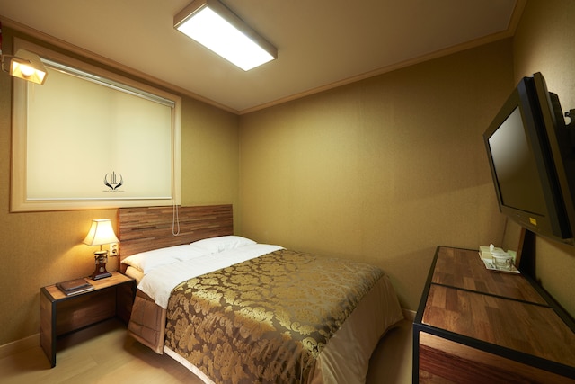 ノーブル ツーリスト ホテル インサドン