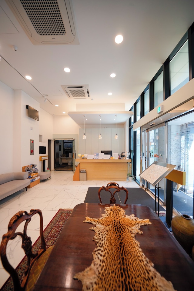 ホテル ダダ インサドン