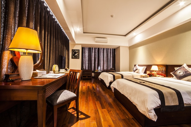 ムーンライト ホテル フエ