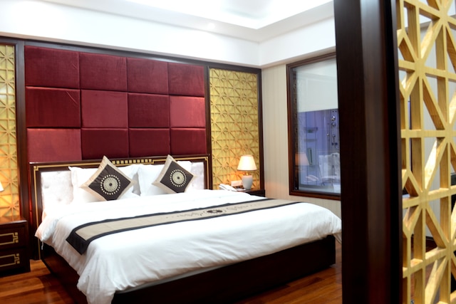 ムーンライト ホテル フエ