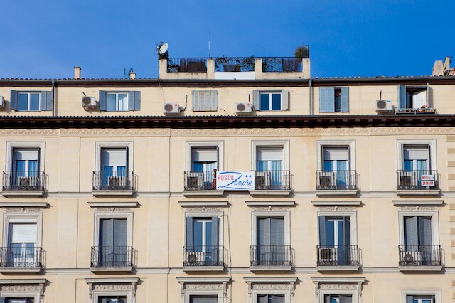 ホスタル ザモラ