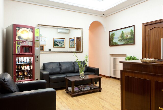 ホスタル ザモラ