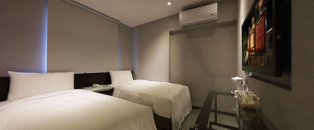 チージン イン (清淨旅棧)