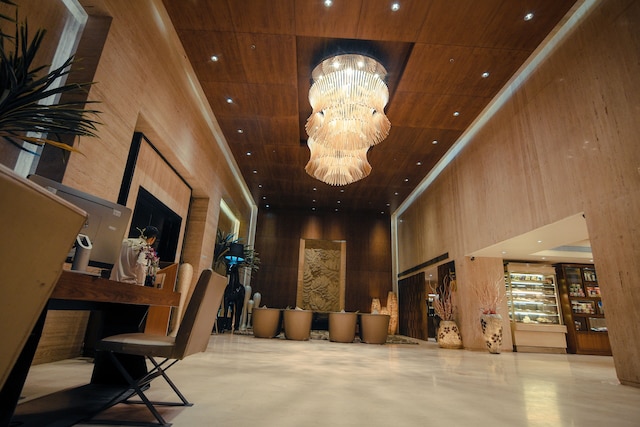 モノテル ラグジュアリー ビジネス ホテル