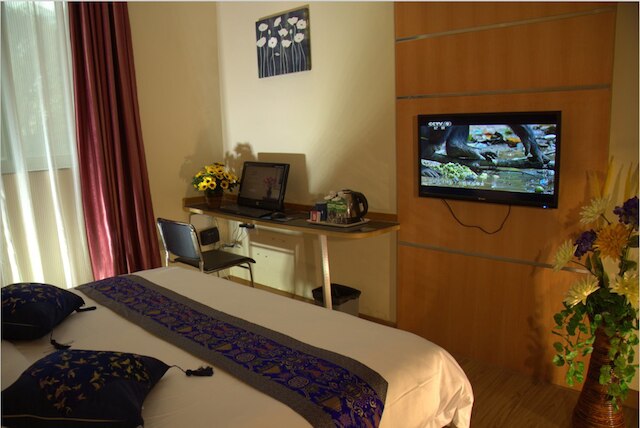 ホーム クラブ ホテル (家园连锁酒店) 沿江东店