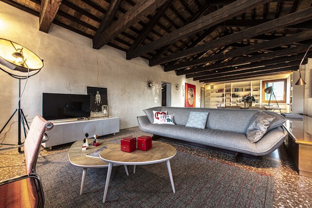 アッティコ デイ ミラコリ R&R