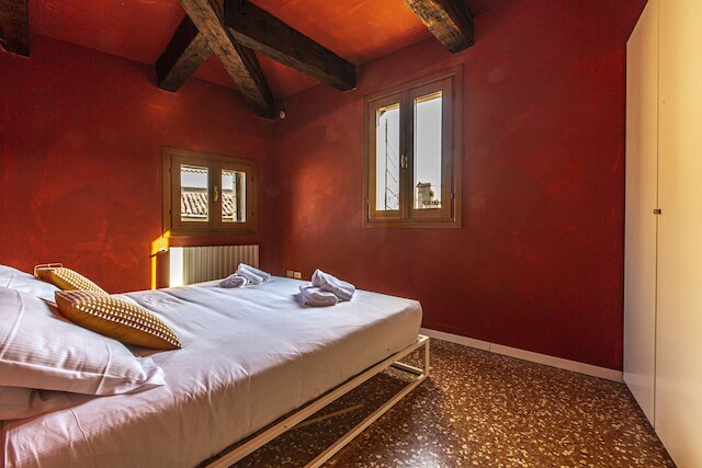 アッティコ デイ ミラコリ R&R