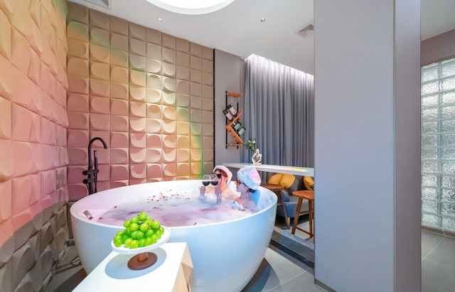 Henghe Selected S Design Hotel - flagship store of Guangzhou Baiyun Railway Station International Convention Center