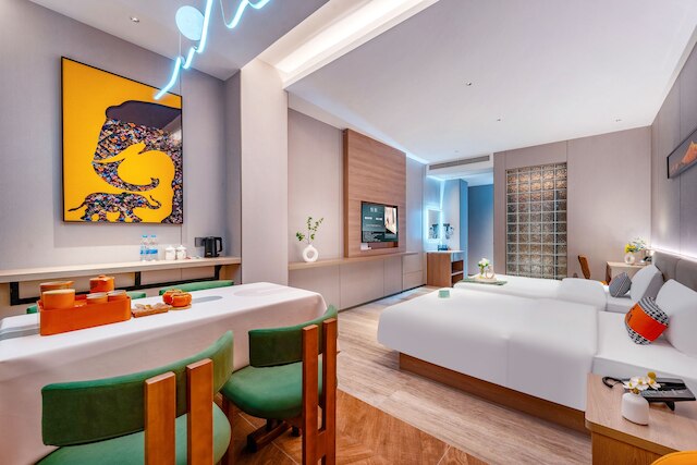 Henghe Selected S Design Hotel - flagship store of Guangzhou Baiyun Railway Station International Convention Center