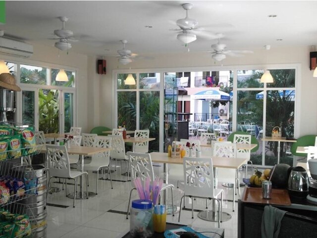 パーク レーン レジデンス イン パーク レーン フロア 3 ルーム 313