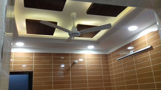 ポッシュ、ナイス フォーリナー エリア ラジュパト ナガール ラグジュアリー ルーム