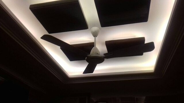 ポッシュ、ナイス フォーリナー エリア ラジュパト ナガール ラグジュアリー ルーム