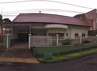 サニー ゲスト ハウス レンバン