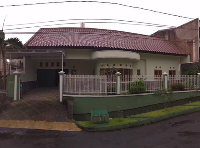 サニー ゲスト ハウス レンバン