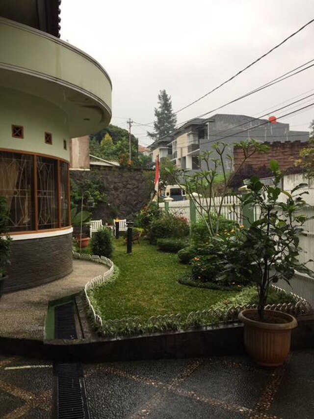 サニー ゲスト ハウス レンバン