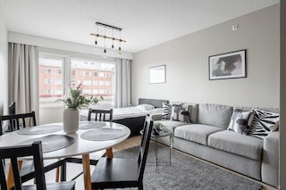 セカンドホームズ タンペレ ラウタティアセマ アパートメント