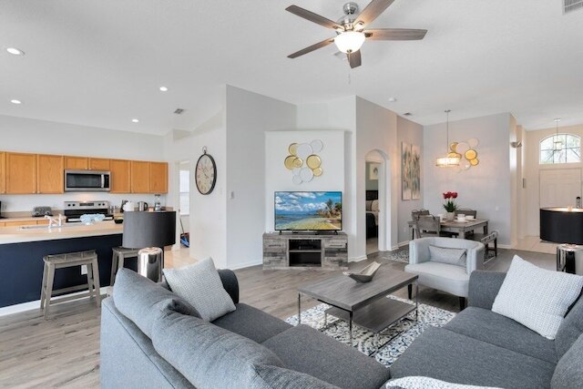 イマキュレート 4 ベッドルーム 3 バスルーム イン ウィンザーパームズ ビラ バイ レッドオーニング