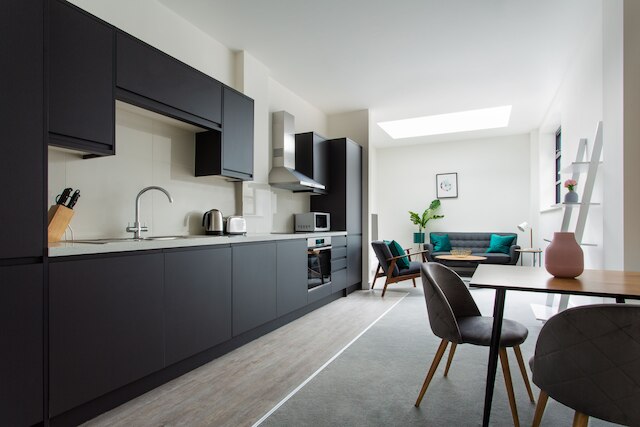 クイーンズパークバイヴェリディアンアパートメントズ