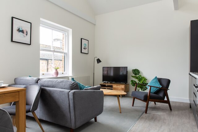 クイーンズパークバイヴェリディアンアパートメントズ