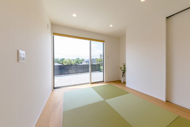 Frame View Mt.Fuji Villa-east-