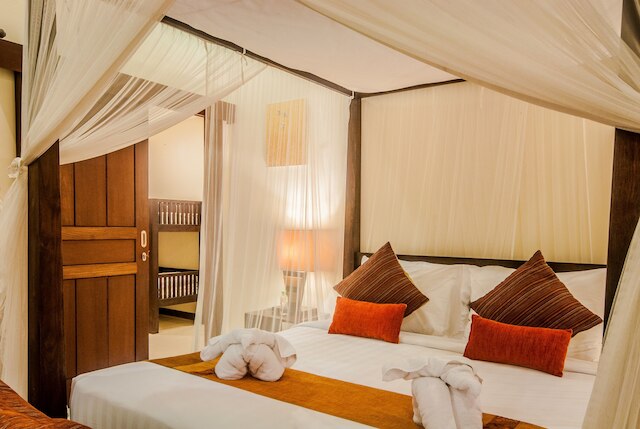 ヴィラ サンタイ