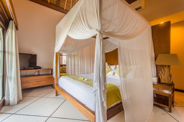 ヴィラ アローレ