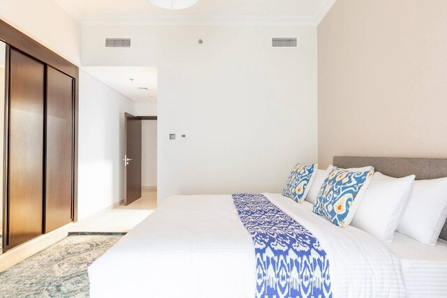 ブライト & スペーシャス 3 ベッドルーム ウィズ スタュディ イン ダウンタウン - スリープス 7!