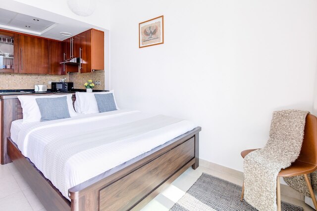 スペーシャス スタジオ イン ニュー 8 ブールバード ウォーク !