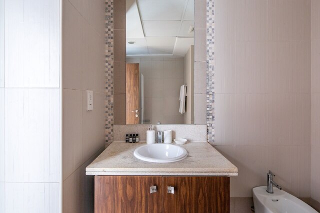 スタイリッシュ 2 ベッドーム アパートメント イン ビジネス ベイ