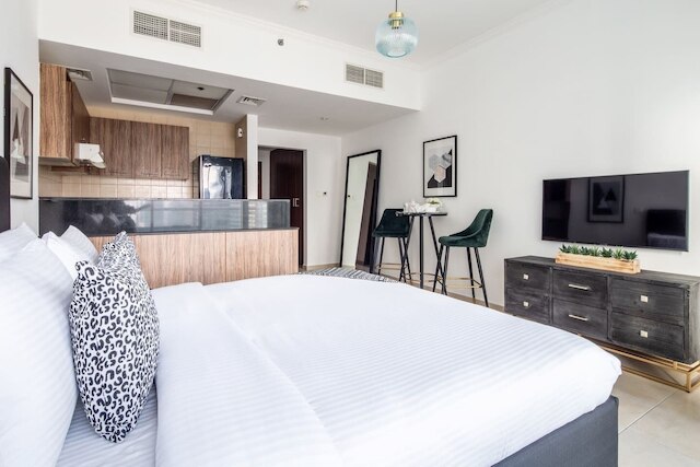 モダン ラスティック スタジオ アパートメント イン ダウンタウン ドバイ