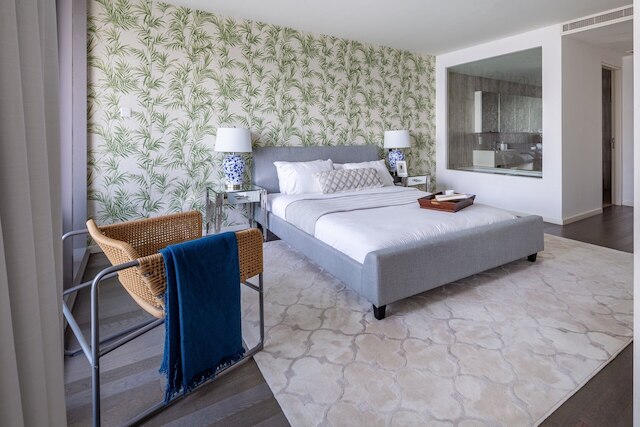 スーパーブ アンド モダン11ッドルーム オン ア プレミア ウォーターフロント ロケーション !