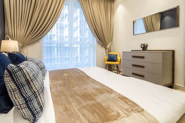 ユニークリー エレガント 2 ベッドルーム イン プレスティジャス ダウンタウン ドバイ !