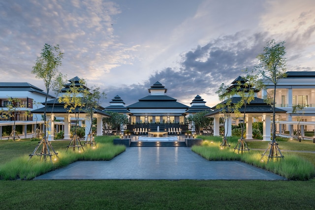 チャイナライ リバーサイド