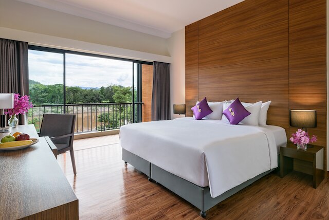 チャイナライ リバーサイド