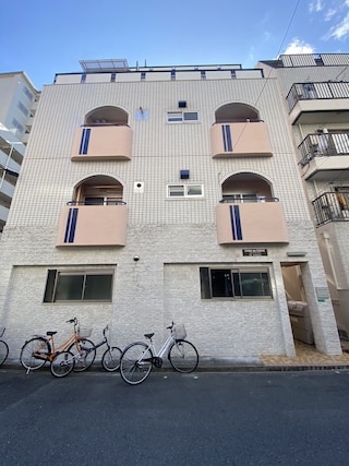 GOLDHOUSE 新大阪 303