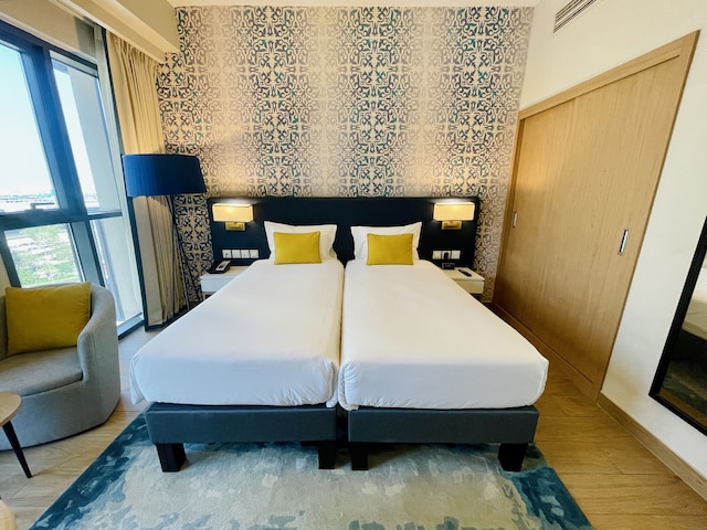 アパートホテル アダージョ ドバイ デイラ